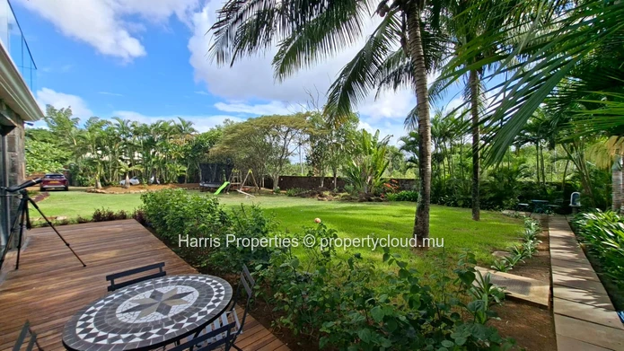 For Sale – Stunning Villa In Balaclava 