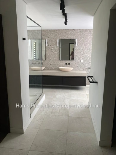 Villa For Sale – Beau Champ, In The Heart Of The Golf Course