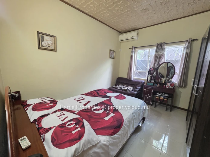 Bel appartement au rez-de-chaussée à louer à Bain Bœuf