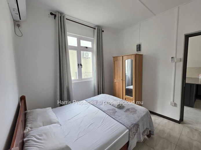 Beautiful furnished first floor apartment available for rent in Pereybere