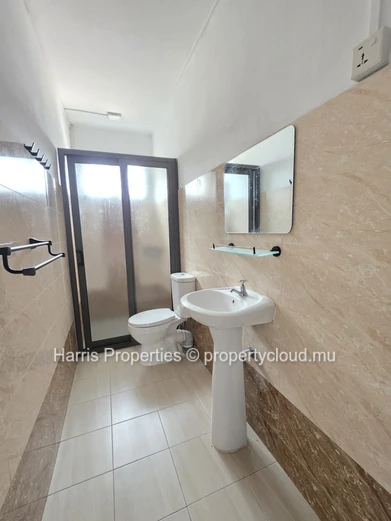 Beautiful furnished first floor apartment available for rent in Pereybere