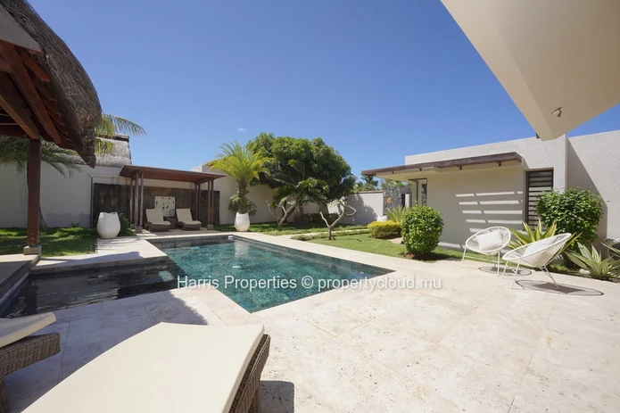 Exquisite RES villa for sale in a secure residential complex in the heart of Grand Baie