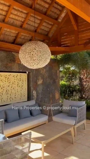 For sale modern villa in Grand Baie (Sole Mandate)