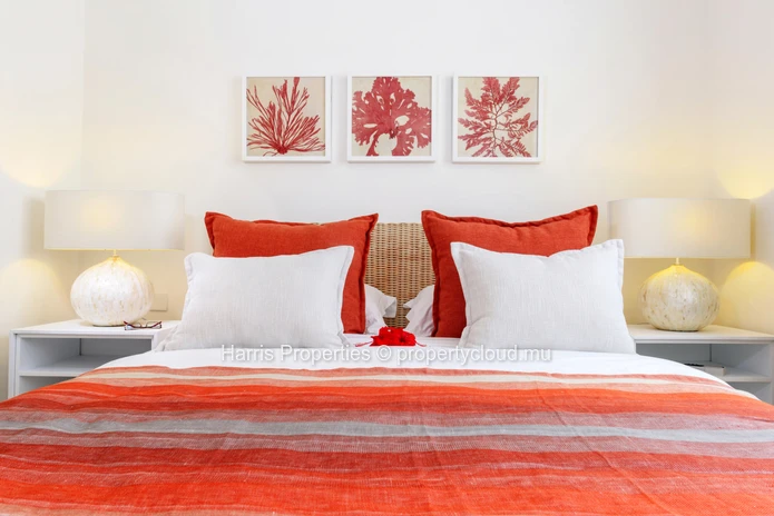 Stunning modern 1st floor apartment for rent in a beachfront residence, Cap Malheureux