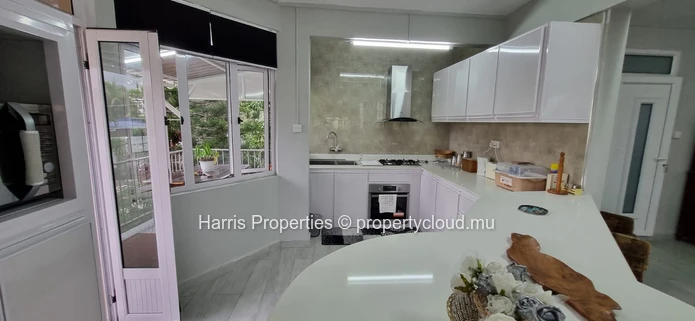 Beautiful First-Floor Apartment for Rent – Trou aux Biches