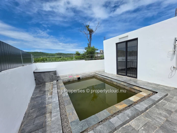 Investment opportunity: Off-plan individual villas in Khoyratty