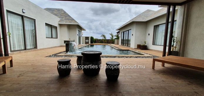 Sumptuous villa of 4 Bedrooms for sale - BALACLAVA SECTOR