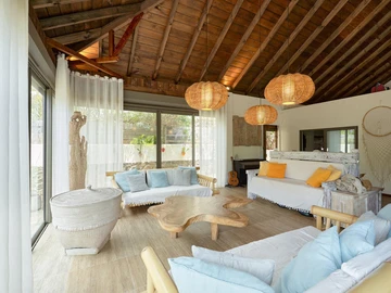 4 Bedroom Villa