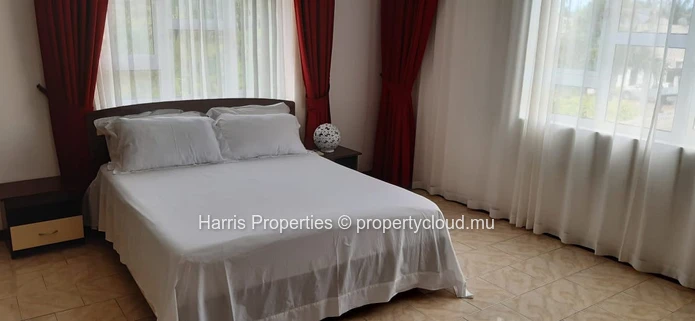 One bedroom house for rent in a complex