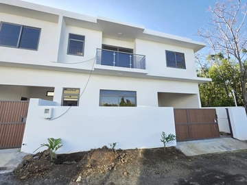 3 Bedroom Townhouse, Duplex