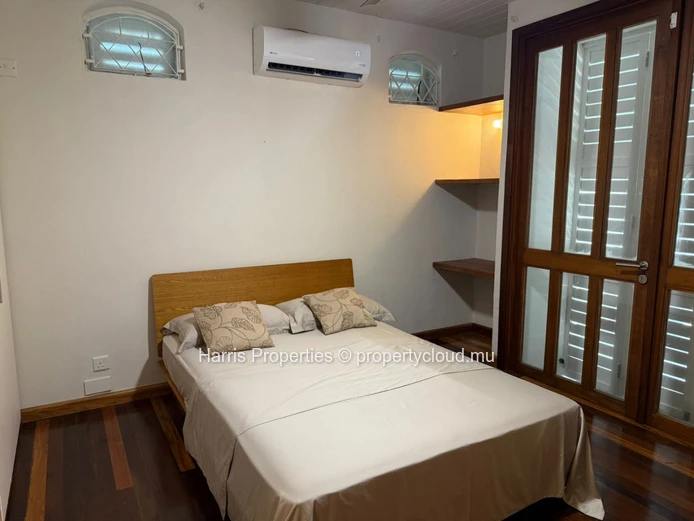 Beautiful single-story villa for rent in Bain Boeuf