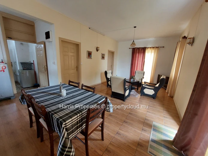 First floor furnished apartment for rent in Vale 