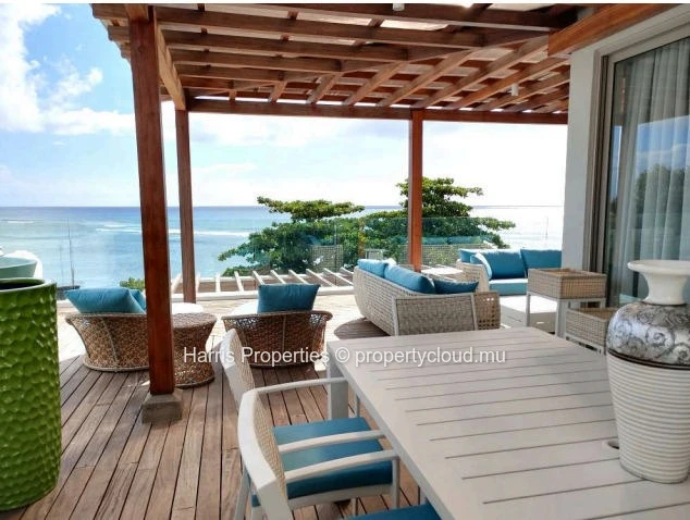 For sale beachfront PENTHOUSE in Pointe aux Piments