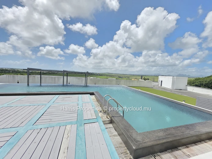 Magnifique duplex à vendre dans le prestigieux centre commercial La Croisette