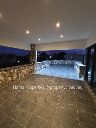 Stunning Modern Villa for Rent – Grand Gaube