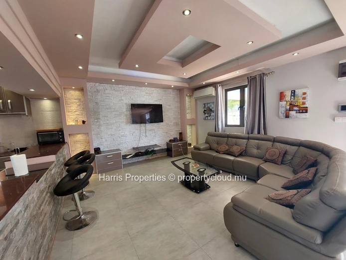 Stunning house for sale in Calodyne 