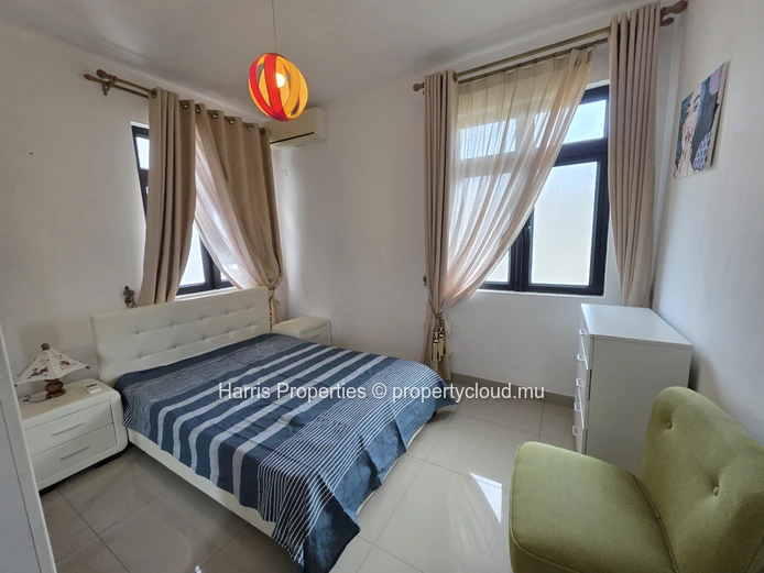 Splendid 2nd floor apartment for rent in a high-end residence in Pereybere, with lift access