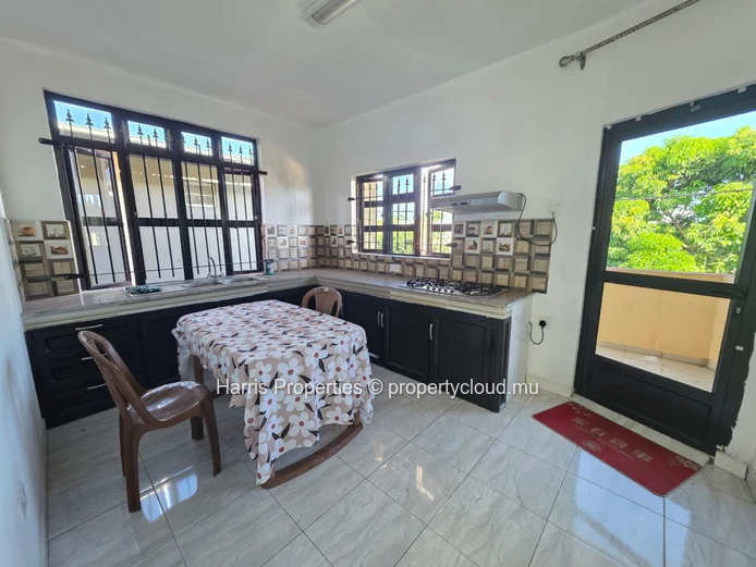 Unfurnished apartment for rent in Triolet 