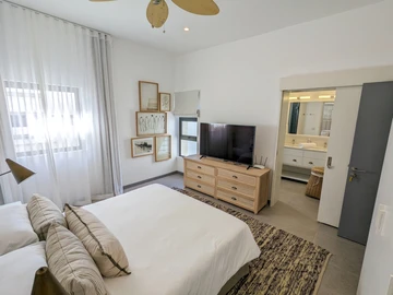 4 Bedroom Apartment