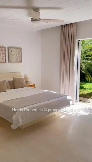 For sale modern villa in Grand Baie (Sole Mandate)