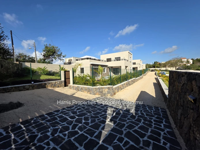 Individual villa for rent in the prestigious area of Calodyne