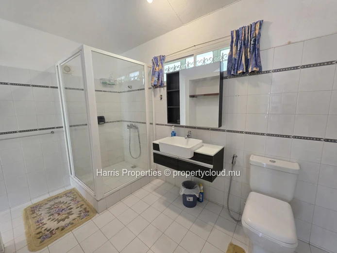 Beautiful First-Floor Apartment for Rent in Péreybère