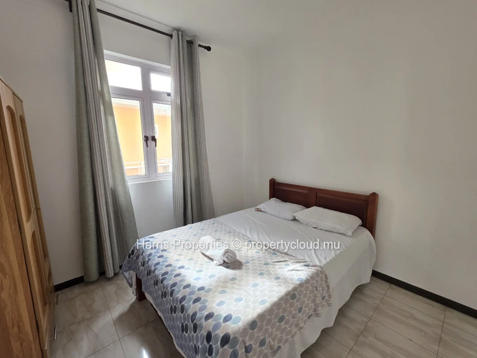 Beautiful furnished first floor apartment available for rent in Pereybere