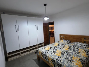 6 Bedroom Villa