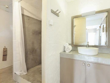 11 Bedroom Stock in Trade