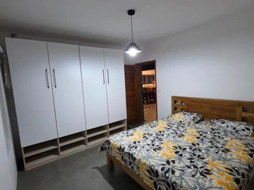 6 Bedroom Villa