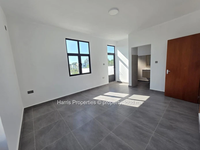FOR SALE – New beautiful villa in Grand Gaube (Sole Mandate)