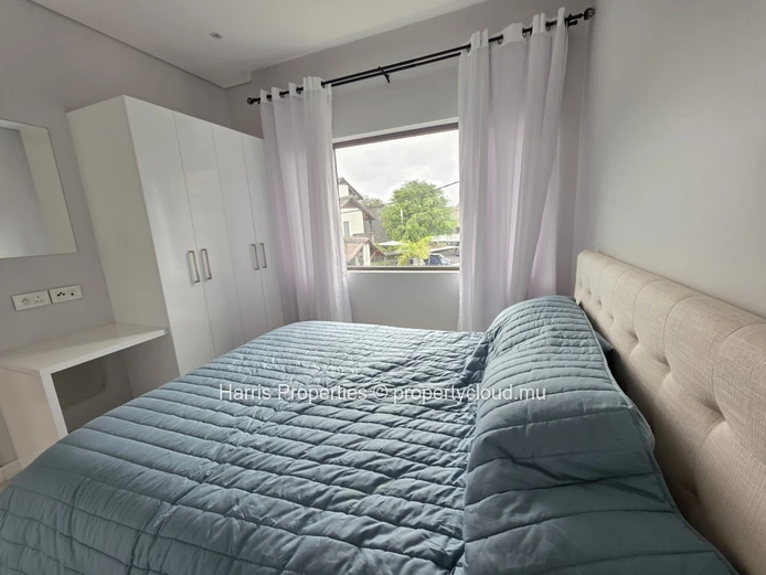 Fully furnished and equipped G+2 modern apartment for sale in Pereybere