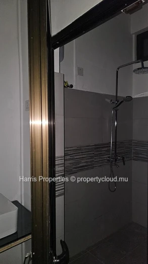For rent office space of 100m2 in Port Louis (Sole Mandate)