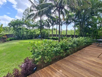 6 Bedroom Villa
