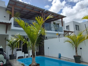 3 Bedroom Townhouse, Duplex