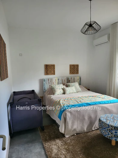 Appartement en rez-de-chaussée en bord de mer – Flic en Flac (Mandat exclusif)