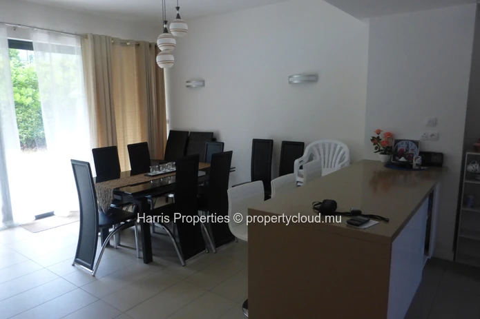 Stunning Duplex for Rent in Azuri, Haute Rive<br/>