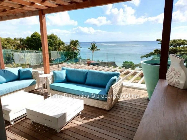 For sale beachfront PENTHOUSE in Pointe aux Piments
