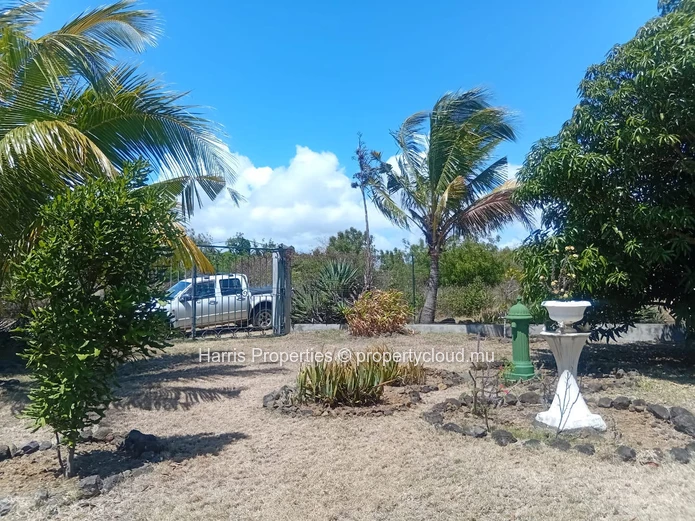 Residential Land of 35 Perches for Sale in Melville