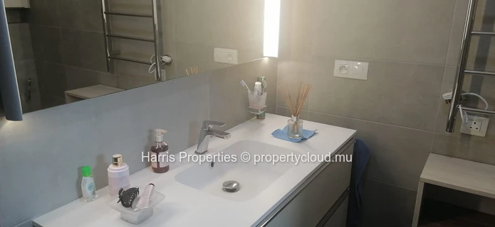 Bel appartement PDS au 7ème étage à vendre à Phoenix