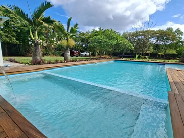 6 Bedroom Villa