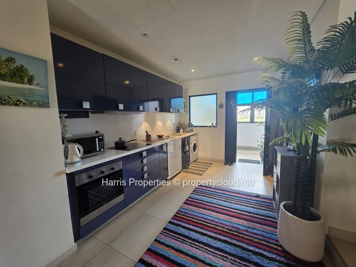 Magnifique duplex à vendre dans le prestigieux centre commercial La Croisette
