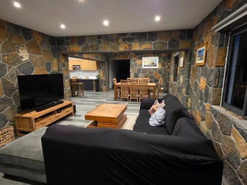 6 Bedroom Villa