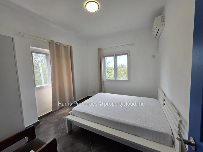 Modern first floor apartment for rent in Pereybere