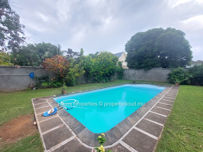 Large and beautiful Creole house ideally located in Péreybère for your vacation