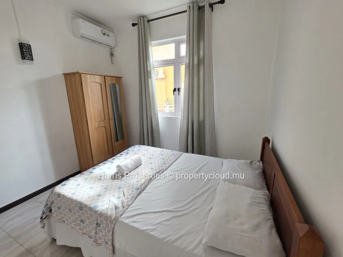 Beautiful furnished first floor apartment available for rent in Pereybere