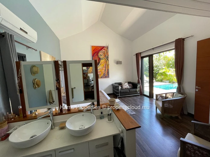 Luxury RES villa for sale in Cap Malheureux