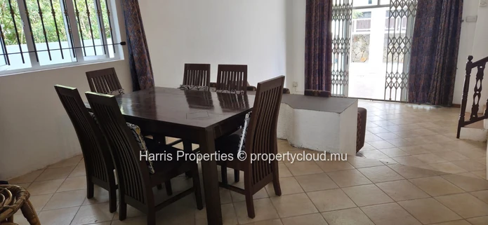 Beautiful Fully Renovated 3-Bedroom House for Rent – Péreybère