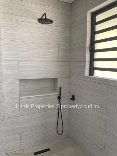 Villa For Sale – Beau Champ, In The Heart Of The Golf Course