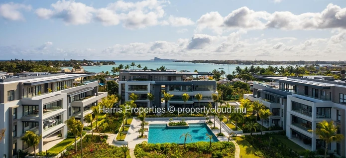 FOR SALE luxury apartment located on the first floor in Mont Choisy (Sole Mandate)